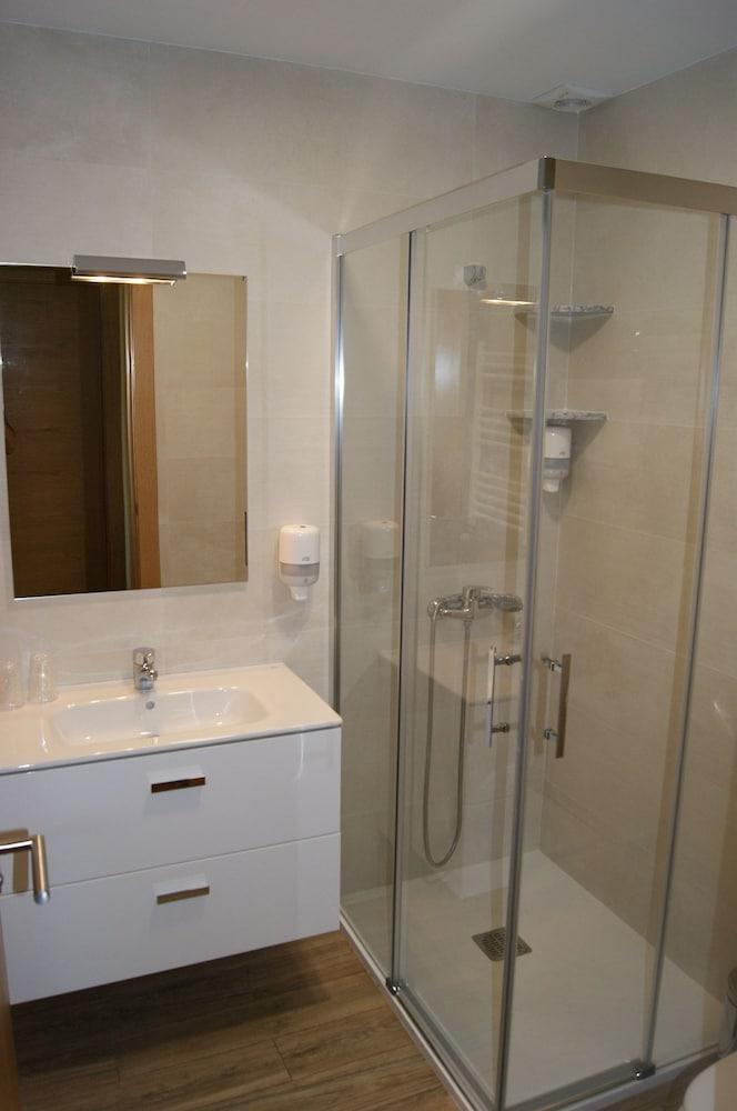 Las Rozas Apartamentos Camin De Pelayo מראה חיצוני תמונה