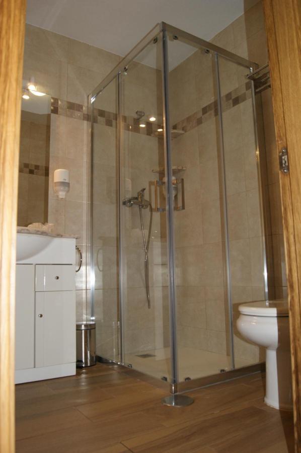 Las Rozas Apartamentos Camin De Pelayo מראה חיצוני תמונה